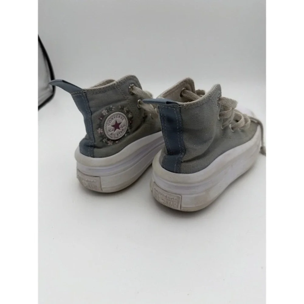Converse Chuck Taylor All Star Move Platform Youth 11 Blue Floral Sneakers. 1638